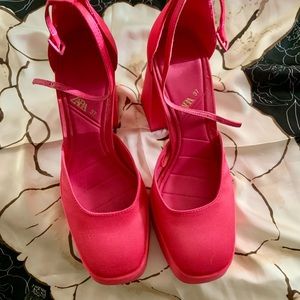 Zara Barbie Pink Womens Platform Chunky Heels shoes size 6.5 EUC!